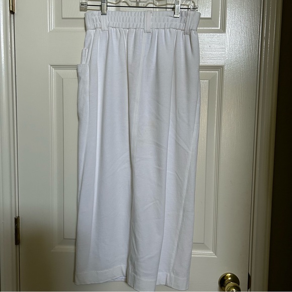 Stephanie by Suzelle Red & White Suit - Picture 9 of 14